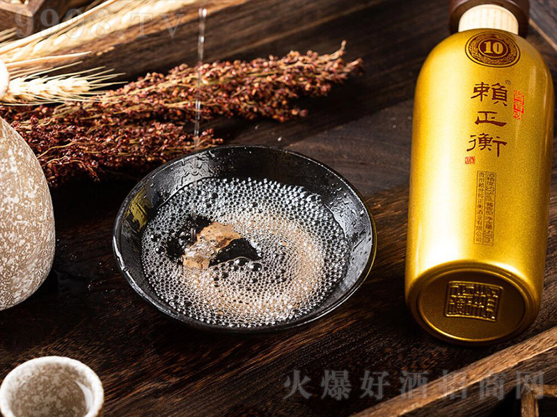 ه����ƣ�10�ᄣ� �u���Ͱ׾ơ�53�� 500ml��