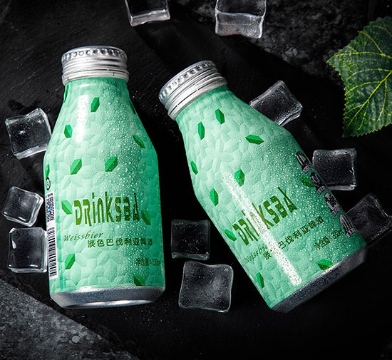 ��ɫ�ͷ�����ơ��