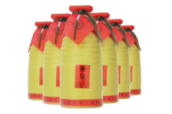 54��ƹ�����Ȫ����(y��u)�r�񣬶����Xһƿ