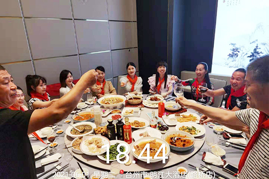 Сé֮��ϟ����ƻ������Ȧ����Ǭ�ƘI(y��)2021ǧ��(ch��ng)�f(w��n)��Ʒ�b��(hu��)Ȧ�۟o(w��)��(sh��)��