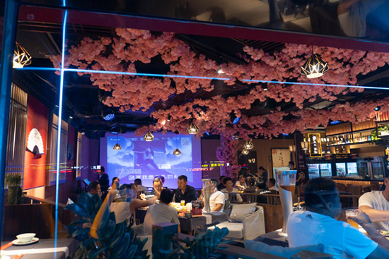 �_һ����ɫ�ľ��ơ���^Ͷ�Y��Ҫ������