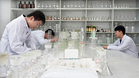 ϲ��(b��o) | �ߠt�Ҙs�@���հ׾��ИI(y��)�����g(sh��)����F(tu��n)�w���Ȫ�(ji��ng)