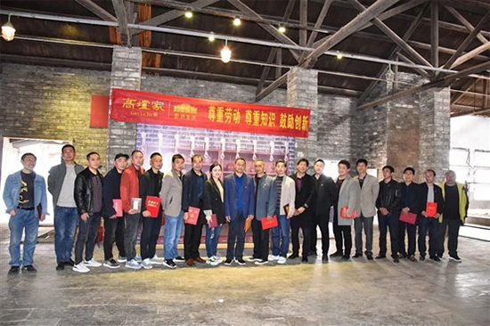 ϲ��(b��o) | �ߠt�Ҙs�@���հ׾��ИI(y��)�����g(sh��)����F(tu��n)�w���Ȫ�(ji��ng)