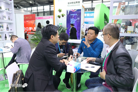 չ�F(xi��n)����������M�@�o(w��)���̙C(j��)���Ї�(gu��)����(j��)�ϣ����ơ���Ļ���(ji��)�߾��ơ��չ�����ļ�У�