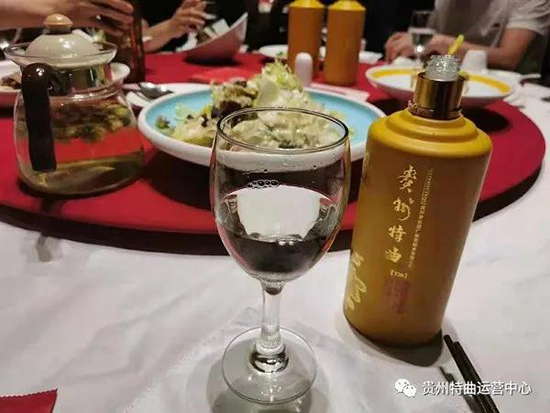 �F������