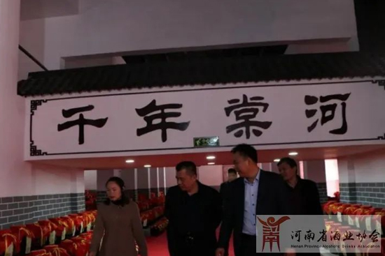 ���Ͼƅf(xi��)����(hu��)�L�w����һ�����M(j��n)�ĺӾƘI(y��)�{(di��o)��ָ��(d��o)