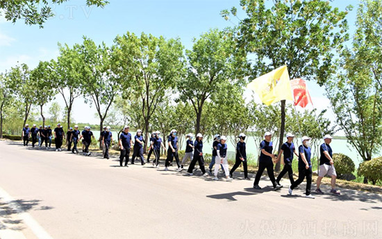 �׸���ƘI(y��)���޹�˾�e�k��ϲӭ��ʮ�����~�������̡���������(li��n)�x�������