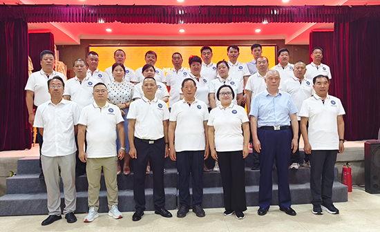 ���ݾ��(l��i)�ИI(y��)�f(xi��)��(hu��)���Ͼ���(li��n)�˒��ƃxʽ�����e��