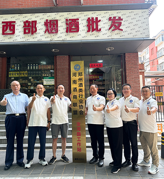 ���ݾ��(l��i)�ИI(y��)�f(xi��)��(hu��)���Ͼ���(li��n)�˒��ƃxʽ�����e��