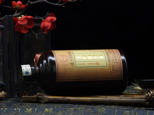 八益茅臺鎮(zhèn)封藏酒醬香經(jīng)典53°500ml醬香型白酒