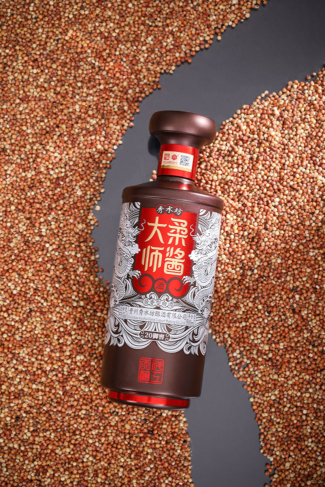 ��ˮ�����u�󎟾�20���� �u���Ͱ׾ơ�53�� 500ml��