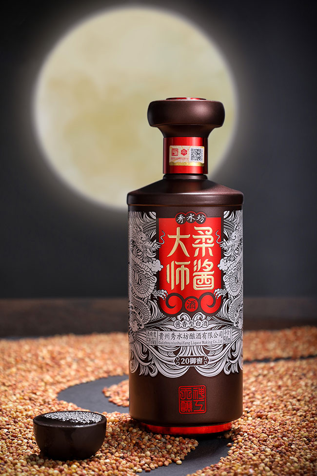 ��ˮ�����u�󎟾�20���� �u���Ͱ׾ơ�53�� 500ml��