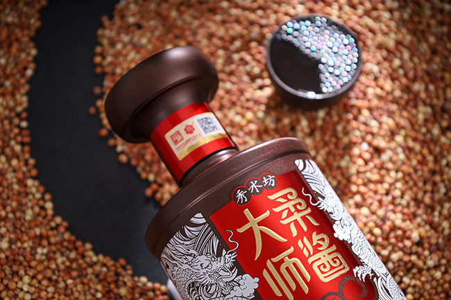 ��ˮ�����u�󎟾�20���� �u���Ͱ׾ơ�53�� 500ml��