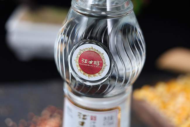 四川老窖金彩 濃香型酒【52度 475ml】